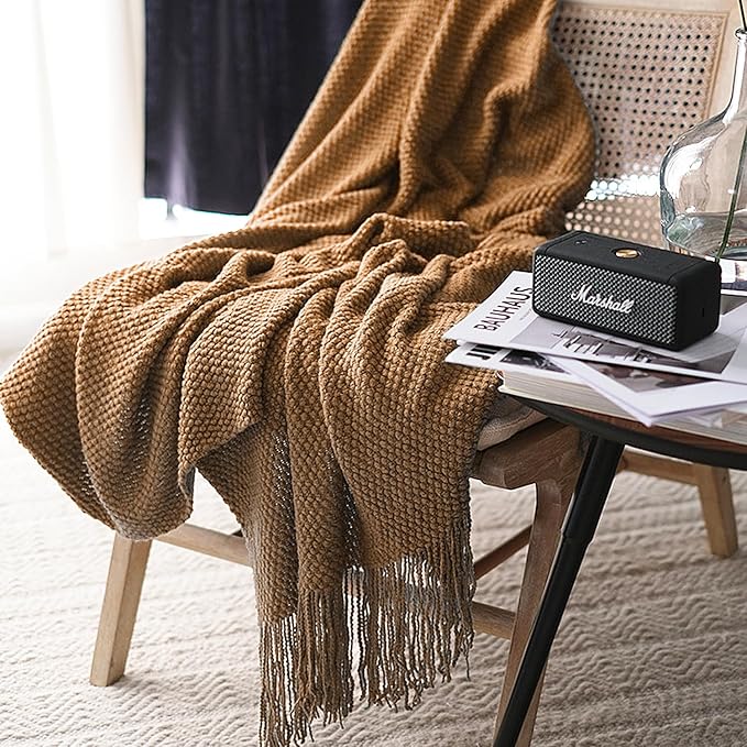 LOMAO Knitted Throw Blanket by LOMAO