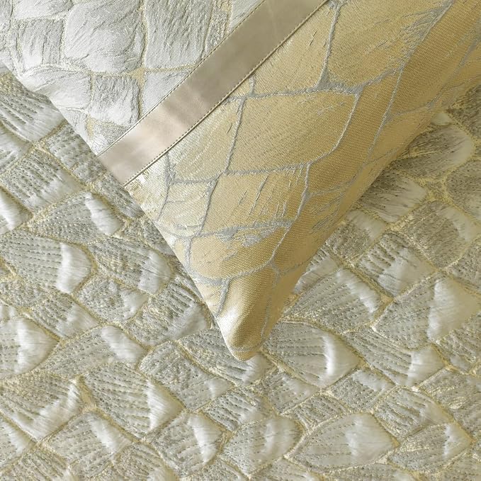 The HomeCentric King/Queen/Twin Ivory & Gold Designer King 90"x18" Bed Runner - Image 3